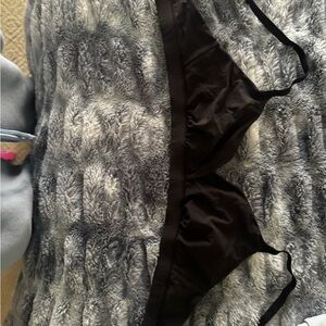 SKIMS Classic Black Women's Unlined Bralette